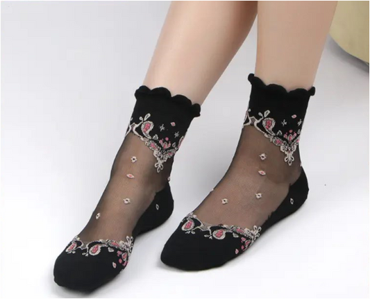 Women Designed Lace Socks